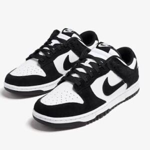 Nike Women’s Black and White Sneakers